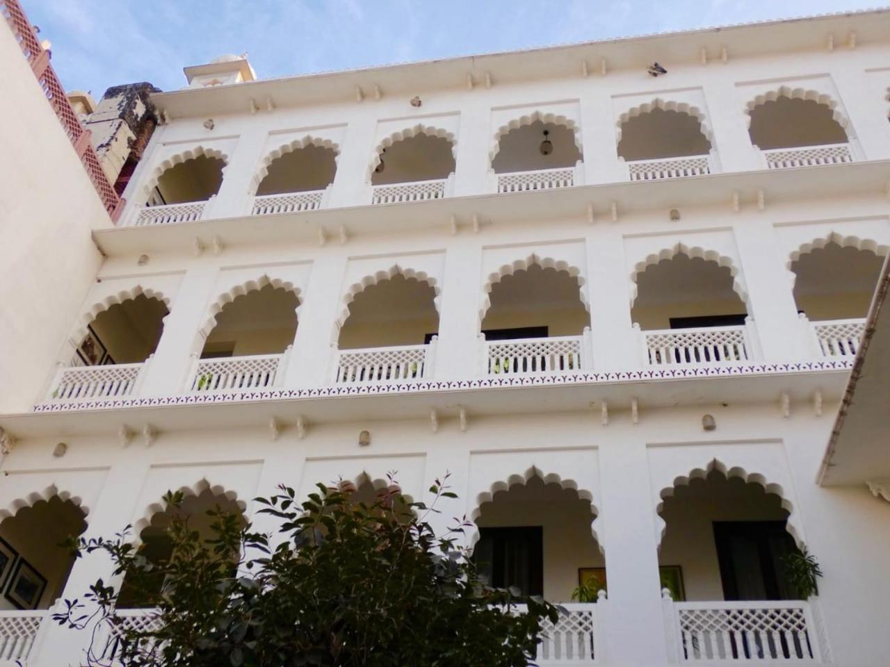 Heritage Khandwa Haveli Hotel Jaipur Exterior photo